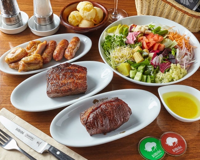 シュラスコファミリーセット　3～4名様7,000円／画像提供：ワンダーテーブル