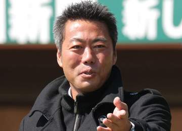 上原浩治氏「やっぱり似てる？」現役アスリートとの2ショット投稿 「似てます」「いい写真ですねー」と反響