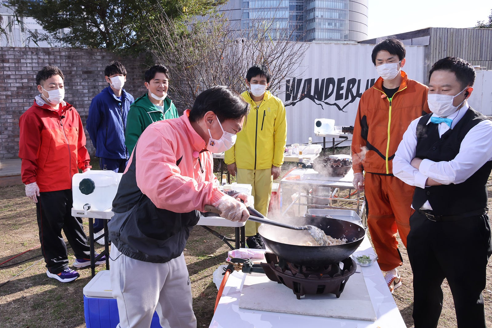 ユースケ、博多大吉、ノブ、山内健司、博多華丸、濱家隆一、津田篤宏 （C）カンテレ・フジテレビ