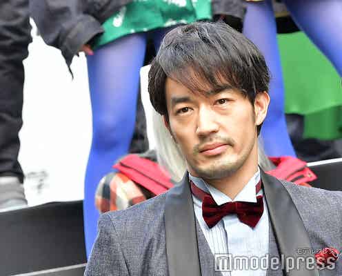 大谷亮平“地元凱旋”タキシード姿に歓声<御堂筋ランウェイ>