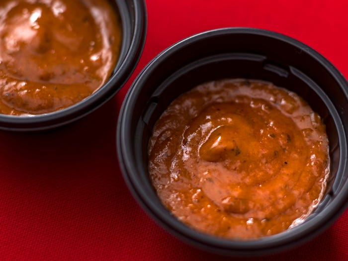 スパイシーハリッサソース110 円(C)Disney