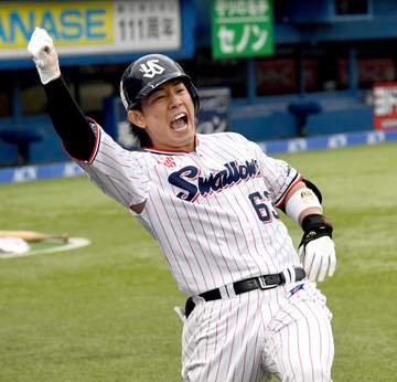 ヤクルト 今季初の2桁得点で快勝！首位をガッチリキープ 三回に怒涛の5連打で主導権奪う 開幕から未だに黒星一つだけ