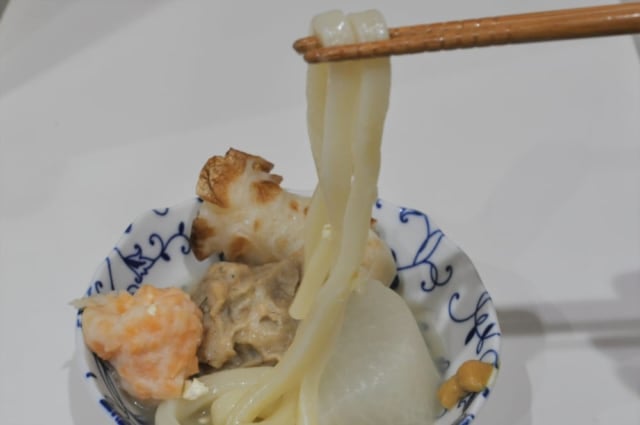 業務スーパーの「冷凍鍋ほうとう麺」うどん