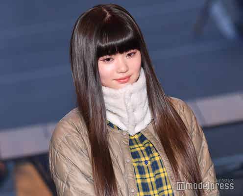 Girls2原田都愛、ストレートヘアが可愛い チェックワンピ×スヌードで冬らしさ全開<TGC フェス 山梨 2022>