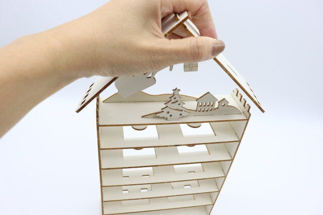 ウッドアドベントカレンダーキット(ハウス型) 屋根部分 ウッドアドベントカレンダーキット(ハウス型) 屋根部分