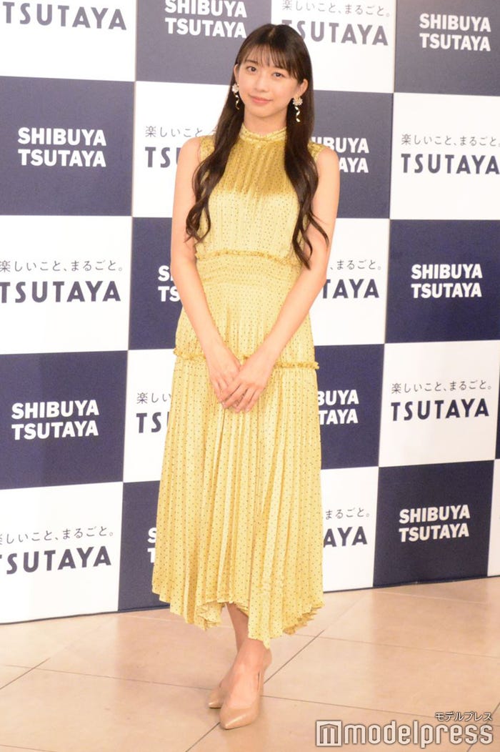 牧野真莉愛(C)モデルプレス