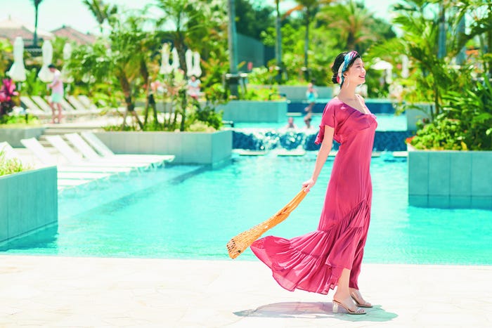 小倉優香/講談社with(C)三瓶康友