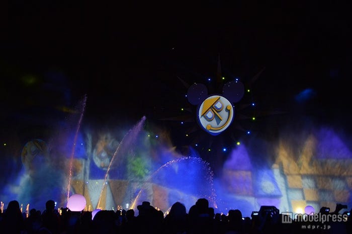 新エンターテイメント「ワールド・オブ・カラー:セレブレイト!ワンダフル・ワールド・オブ・ウォルト・ディズニー」