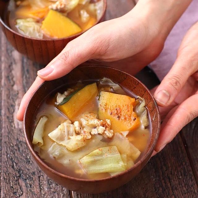 野菜たっぷりの美味しいお味噌汁レシピ15選 簡単にほっとできる腹ごしらえ モデルプレス 野菜たっぷりの美味しいお味噌汁レシピ15選 簡単にほっとできる腹ごしらえ モデルプレス