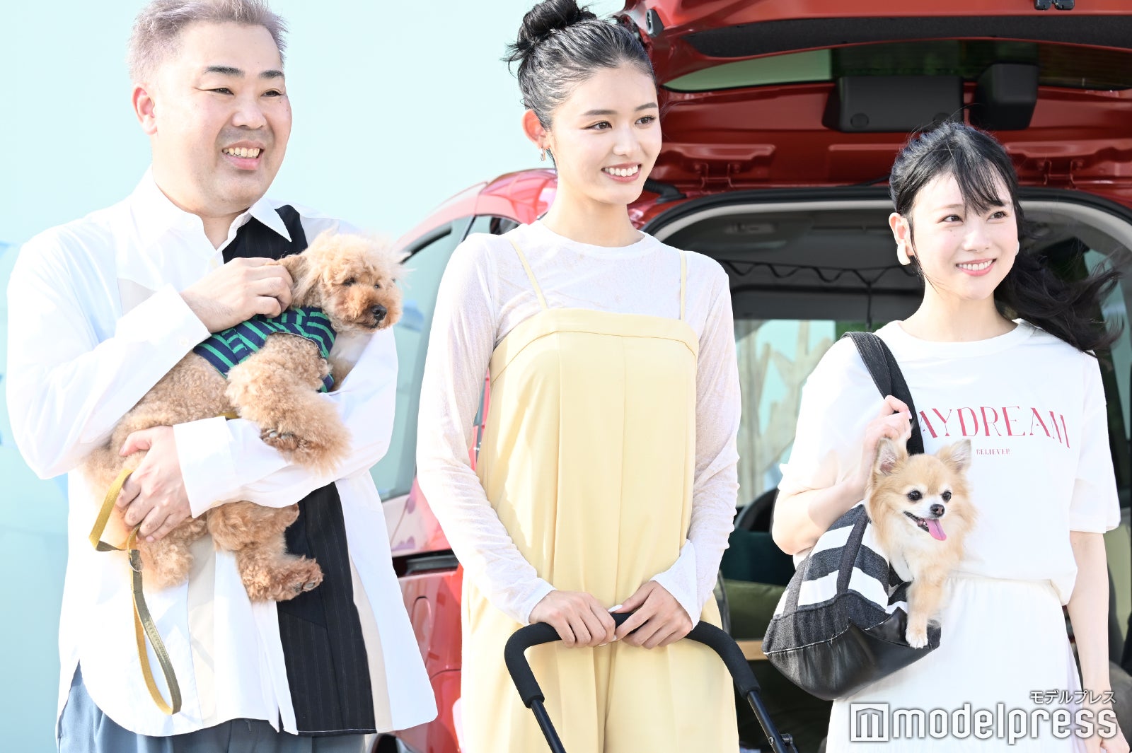 岩尾望、古畑星夏、重盛さと美 （C）モデルプレス