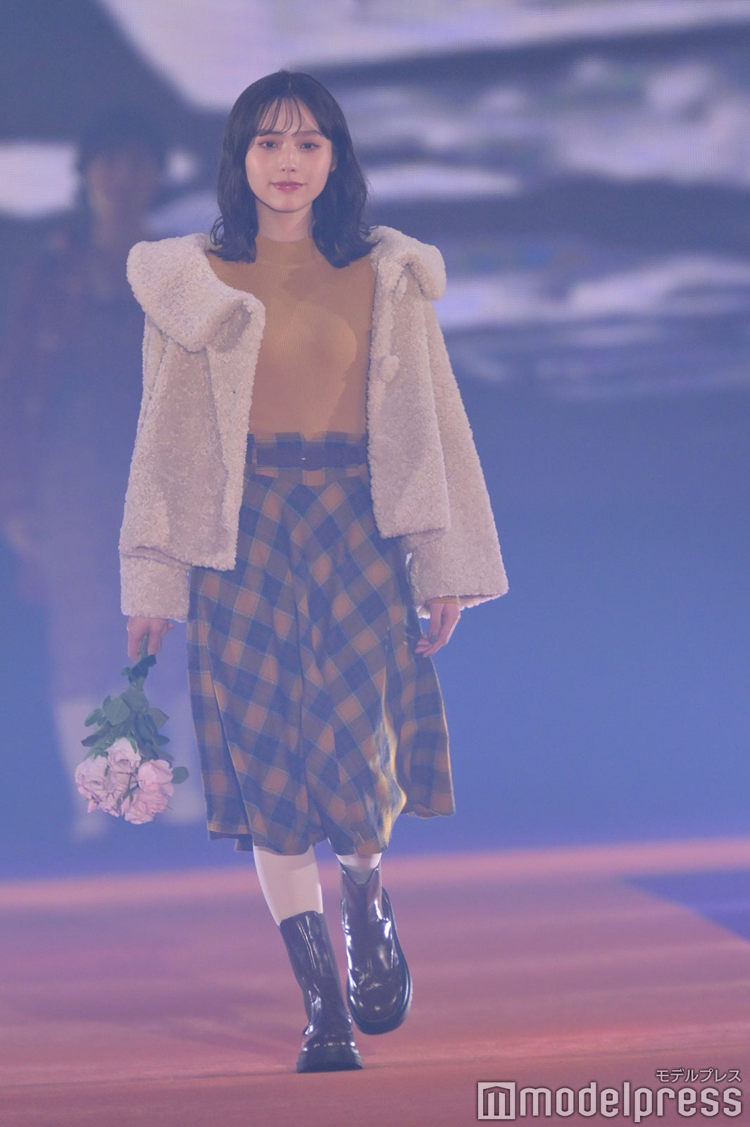 （C）モデルプレス