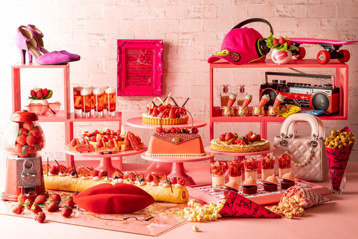 ヒルトン名古屋でストロベリーデザートビュッフェ「Back to Strawberry」90年代アメリカの世界観