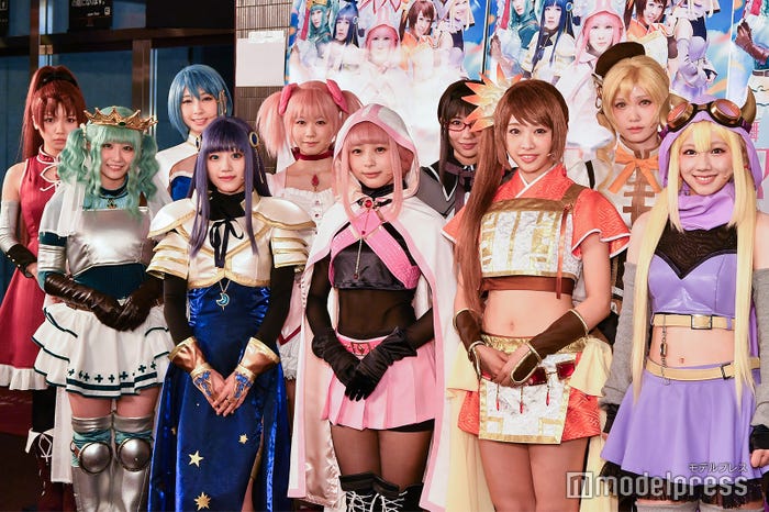 (下段左から)潮紗理菜、佐々木美玲、柿崎芽実、富田鈴花、渡邉美穂(上段左から)齊藤京子、金村美玖、丹生明里、河田陽菜、加藤史帆 (C)モデルプレス(C)マギアレコード/舞台「マギアレコード」製作委員会