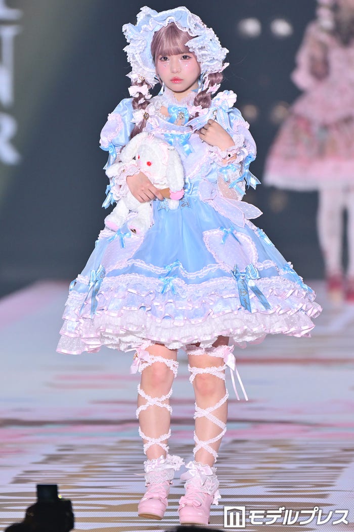 あいす(C)モデルプレス