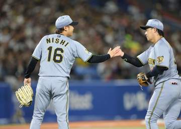 阪神 1年ぶり1軍登板 西勇が5回2失点で勝ち投手の権利 2被弾も無死四球