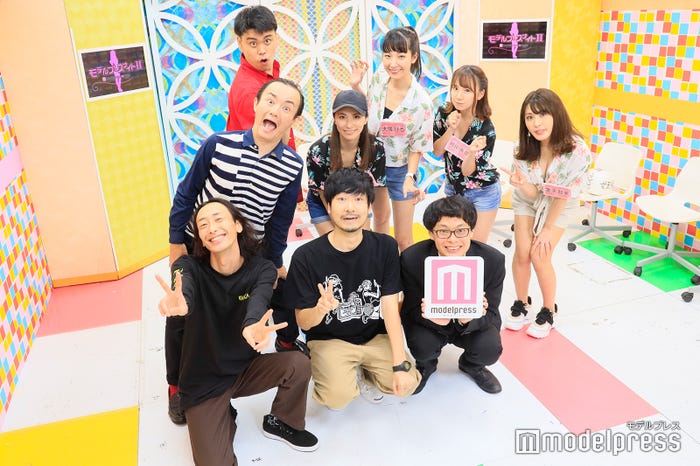 (前列)GAG、(後列左から)ななまがり、戸田れい、大塚びる、相良朱音、金子智美(C)モデルプレス