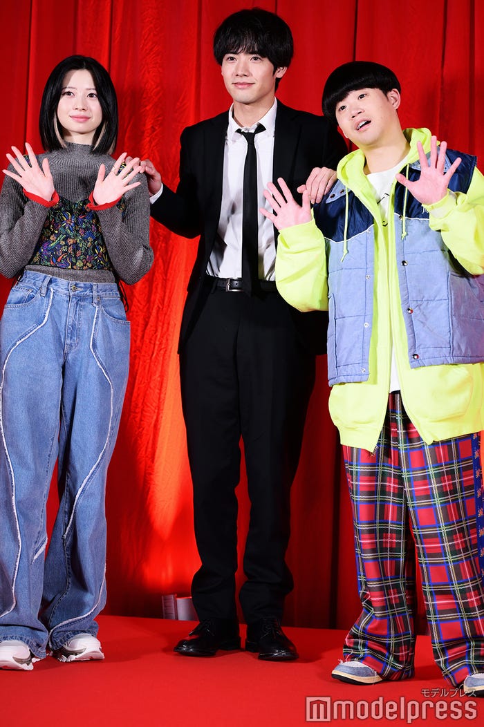 桜田ひより、赤楚衛二、矢本悠馬(C)モデルプレス