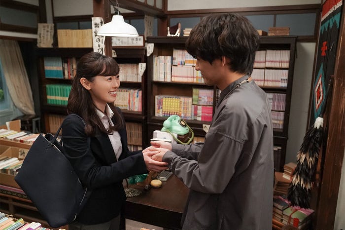 福原遥、赤楚衛二/「舞いあがれ!」第81話(C)NHK