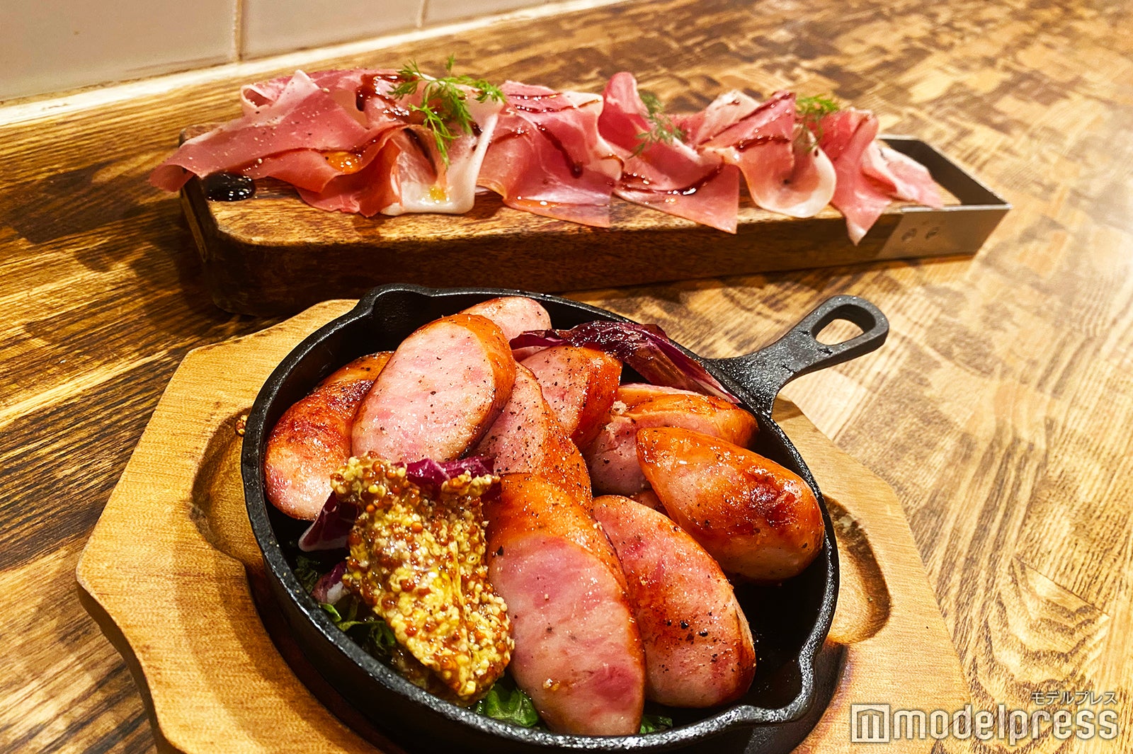 （C）モデルプレス