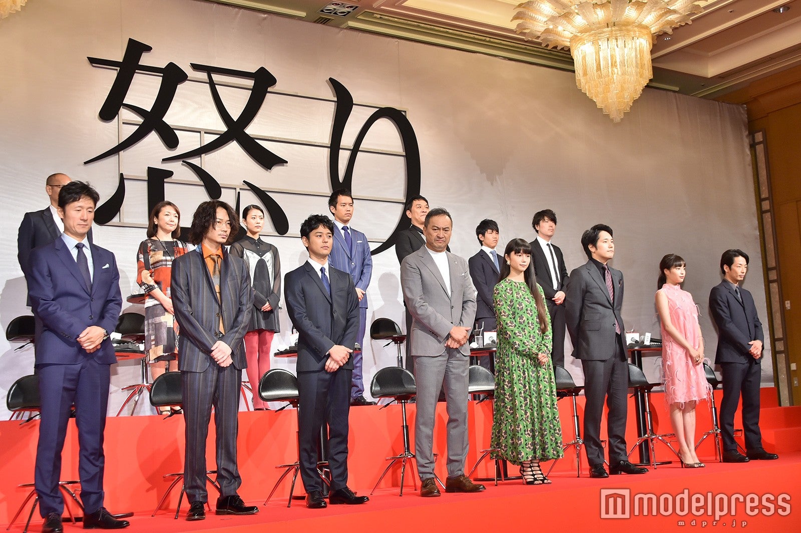 （前列左から）李相日監督、綾野剛、妻夫木聡、渡辺謙、宮崎あおい、松山ケンイチ、広瀬すず、森山未來（後列左から）吉田修一氏、原日出子、高畑充希、三浦貴大、ピエール滝、佐久本宝、川村元気氏（C）モデルプレス