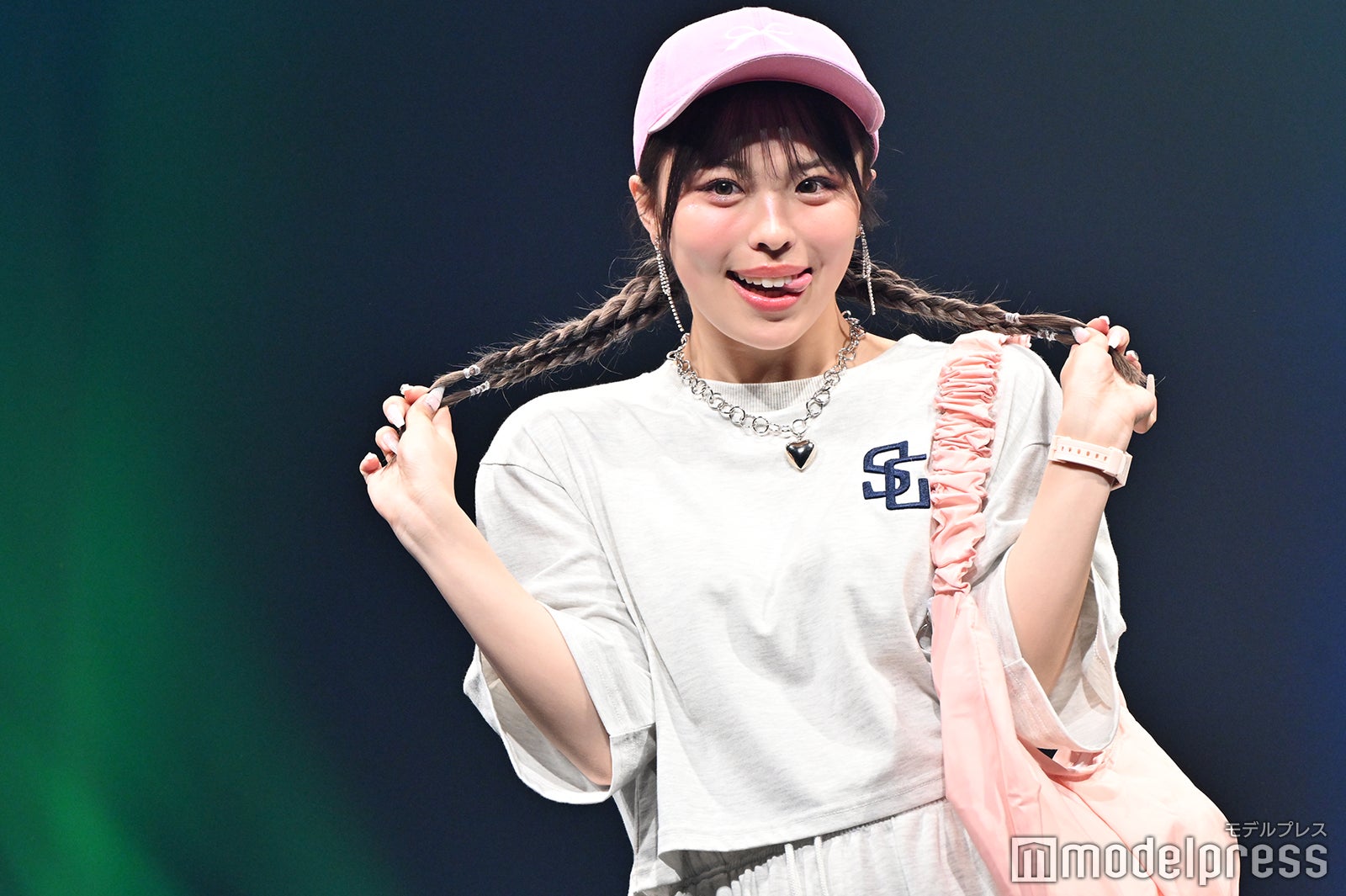 （C）モデルプレス