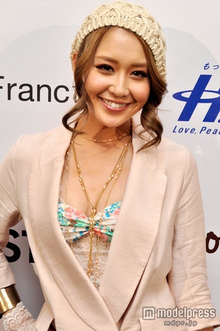 熱愛報道で話題の向山志穂、気になる恋愛を告白「ディズニーランドに行きたい」