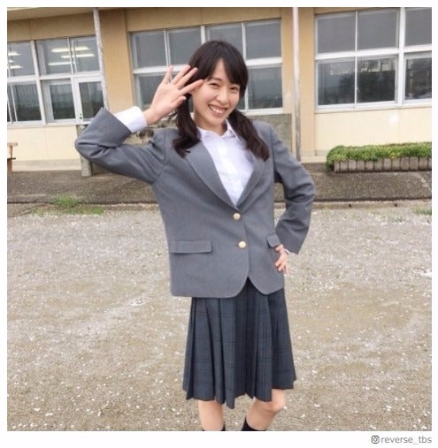 戸田恵梨香、ツインテ＆制服のJK姿が話題 JDショットも公開で“美穂ちゃんシリーズ”に期待の声続々