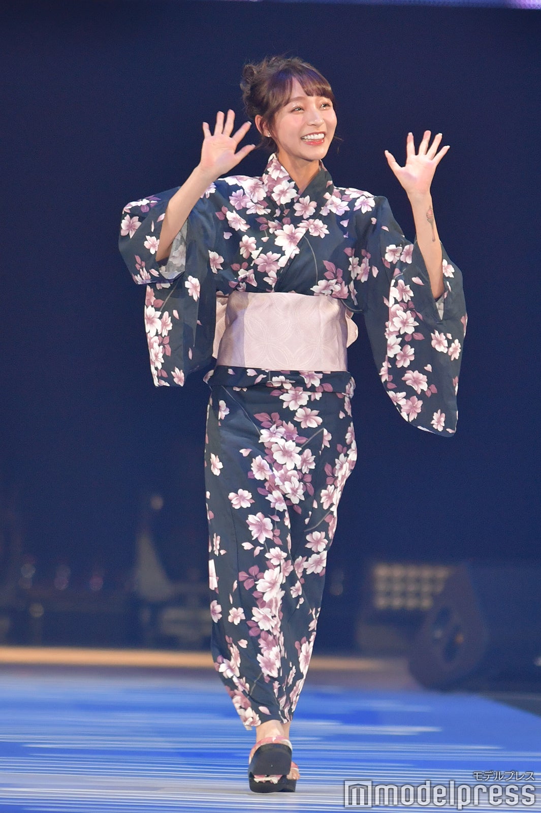 （C）モデルプレス