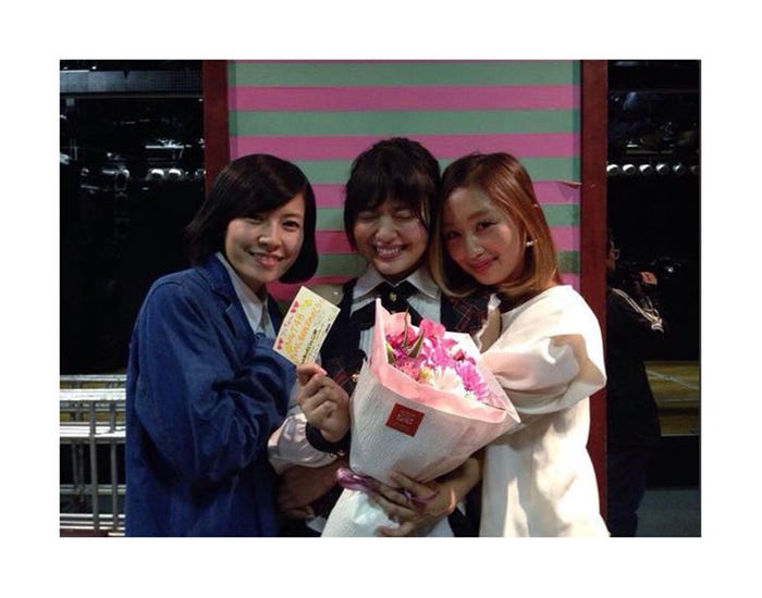 (左から)住岡梨奈、北原里英、近藤あや/北原里英Twitterより