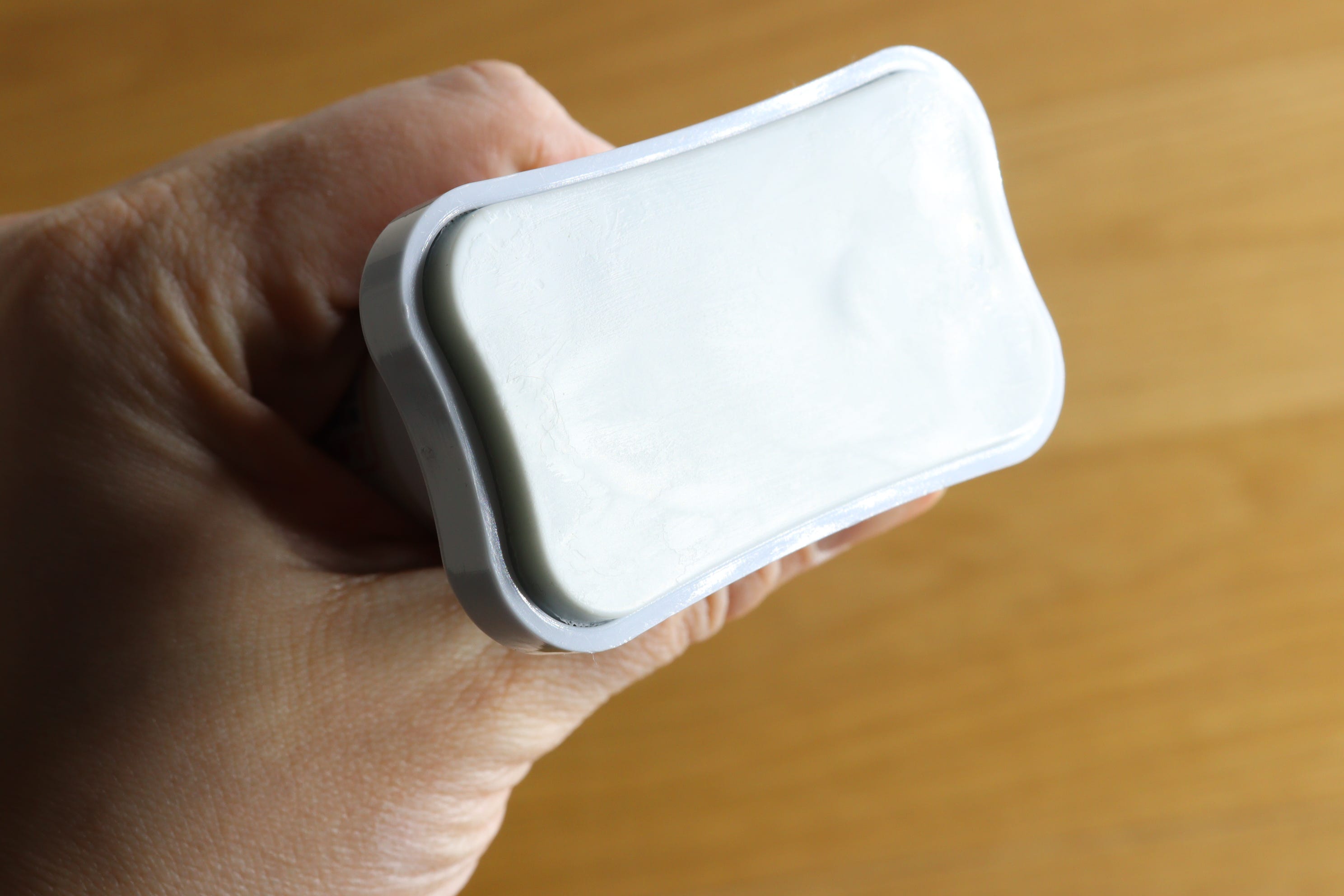 ダイソー　つっぱり棒　端　キャップ