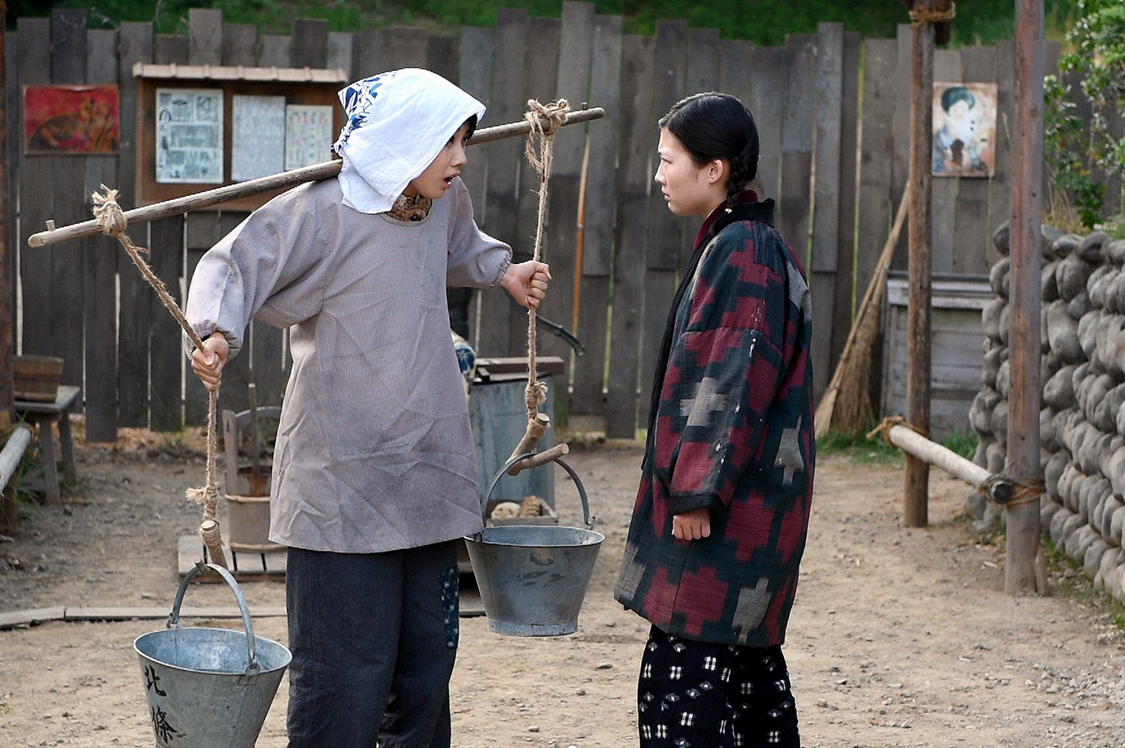 松本穂香、伊藤沙莉／「この世界の片隅に」（C）TBS