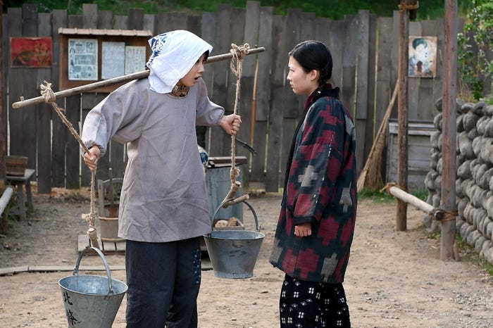 松本穂香、伊藤沙莉/「この世界の片隅に」(C)TBS