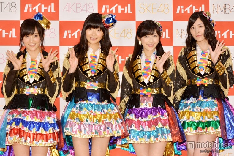 渡辺麻友 指原莉乃 峯岸みなみ 水曜日のアリス 生写真 3枚セット AKB48 画像2/3) 指原莉乃＆高橋みなみ＆柏木由紀らAKB48豪華集結でBBQ