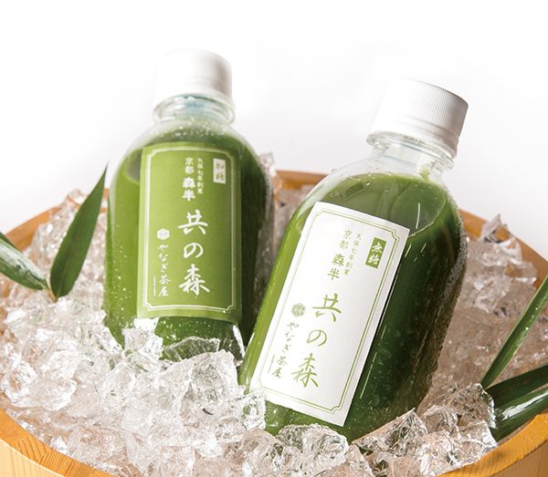 無糖アイス抹茶　￥450、加糖アイス抹茶　￥450／画像提供：クリエイト・レストランツ