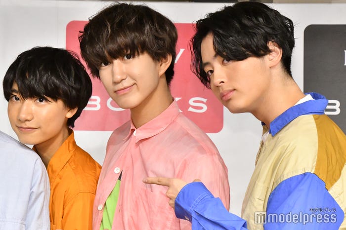 柴崎楽、池田彪馬、松村和哉 (C)モデルプレス