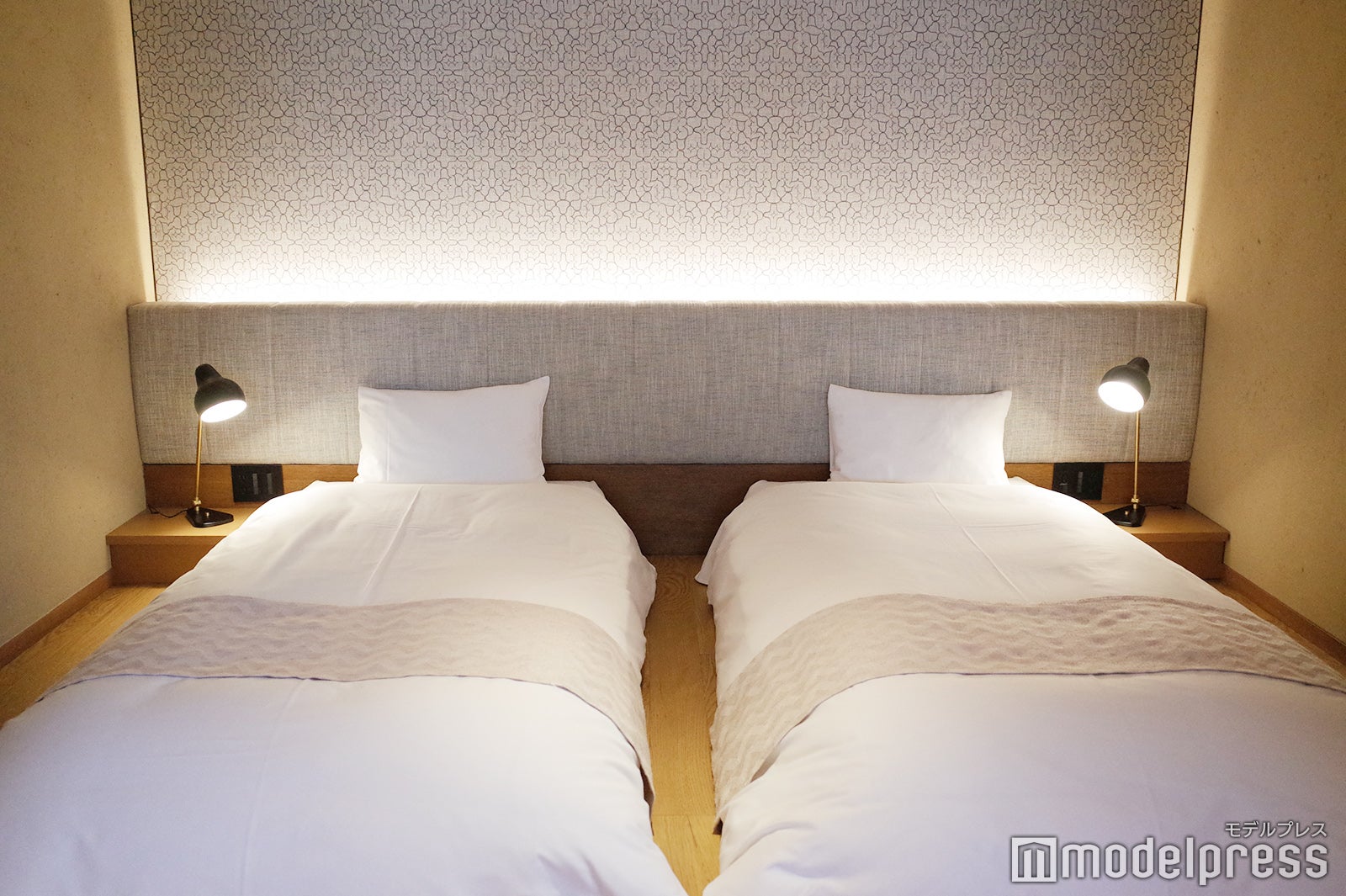 界 ポロト（C）モデルプレス