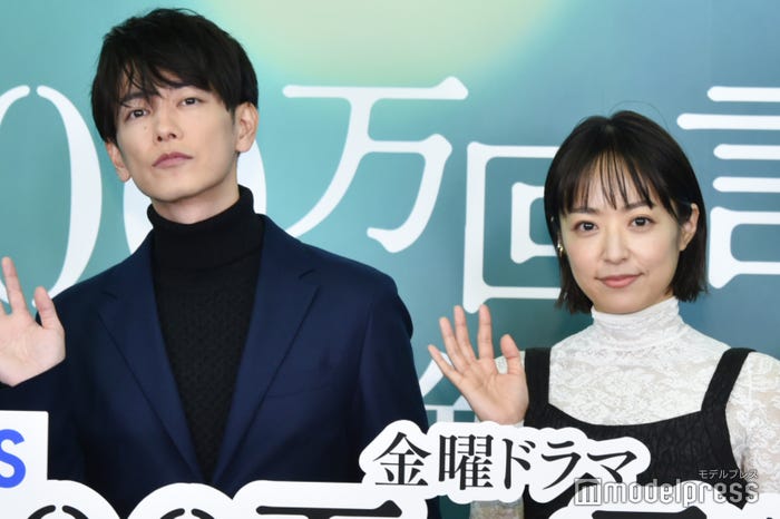 佐藤健、井上真央 (C)モデルプレス