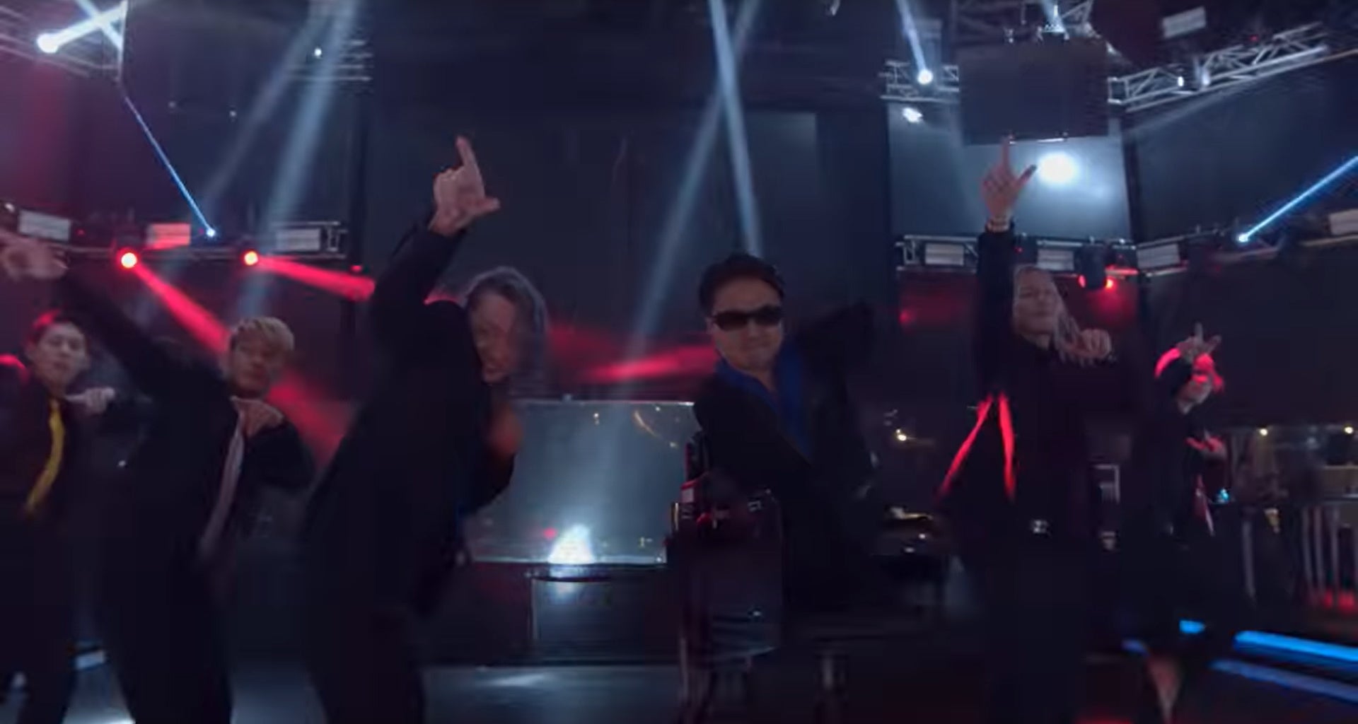 レペゼン地球『He is Perfect』MVより（C）レペゼン地球