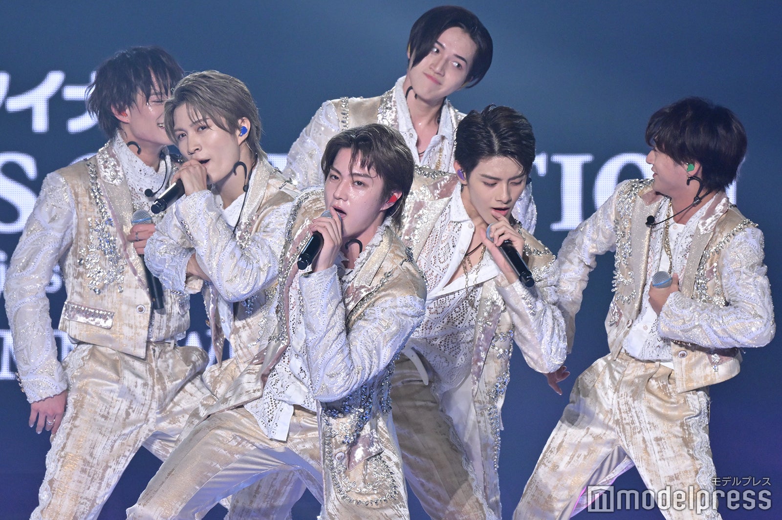 美 少年「TGC」シークレット登場で初パフォーマンス ランウェイ散らばり至近距離でファンサービス＜TGC2023A／W＞