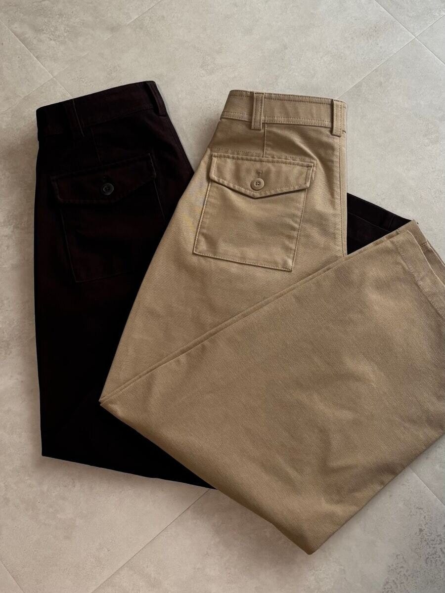 ユニクロジャージーバレルレッグパンツ　後ろポケット