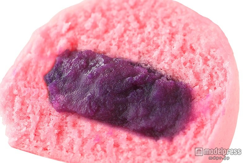 ミニーマウスまん（中身、紫イモ）（C）Disney