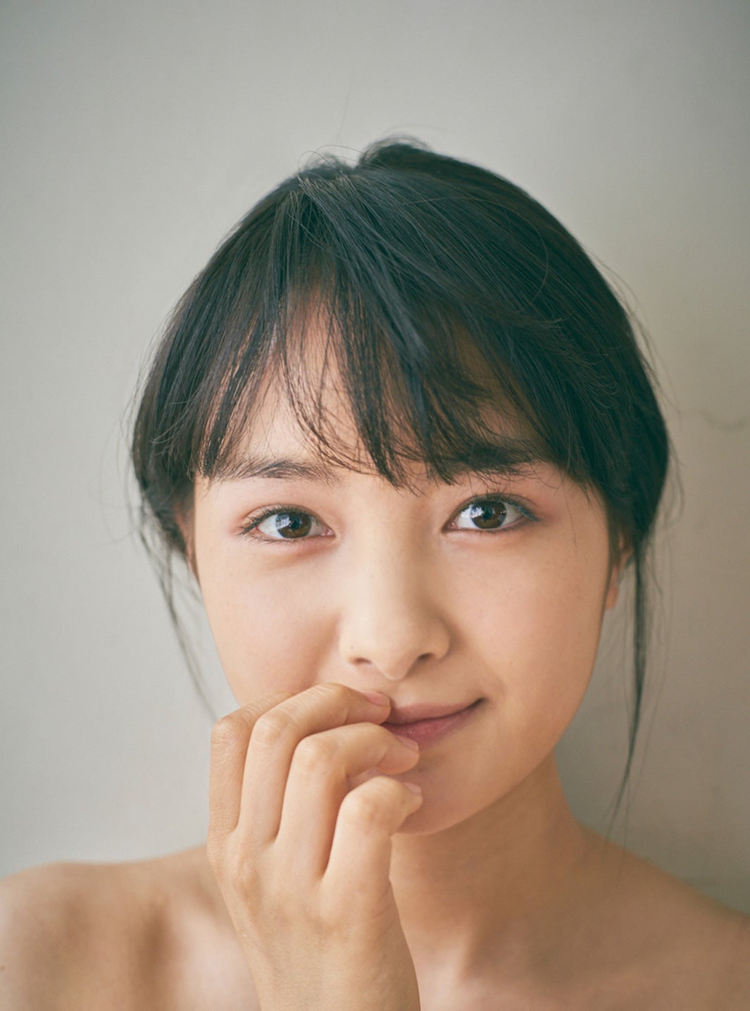 葵わかなオフィシャルカレンダー2017より