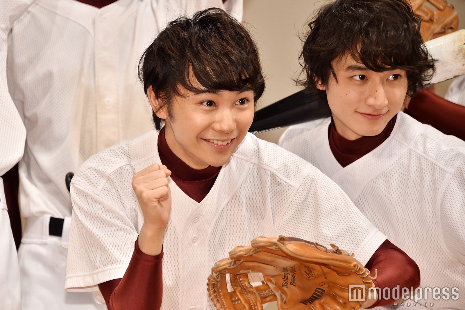 須賀健太、小関裕太（C）モデルプレス