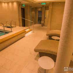 (C)モデルプレス