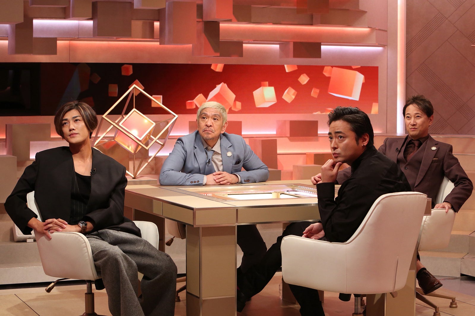 （左から）赤西仁、松本人志、山田孝之、中居正広（C）フジテレビ