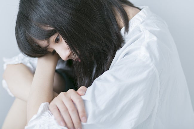 ダメ男への未練を断ち切るにはどうしたらいいの 情があって離れられない モデルプレス