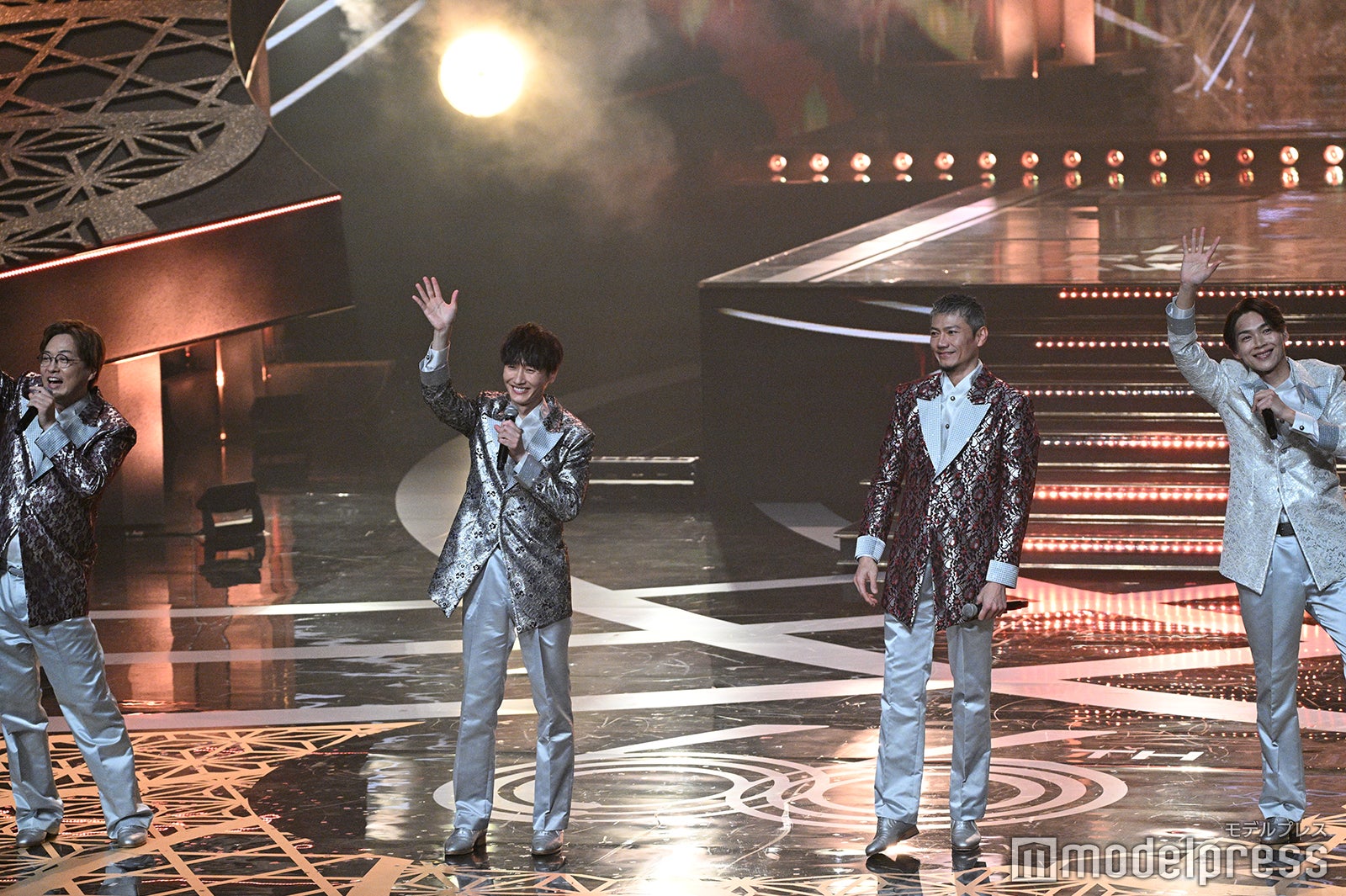 （C）モデルプレス