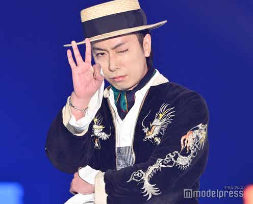 河合郁人、サプライズで「ガルアワ」初登場 個性派ルック着こなしウィンク披露 【GirlsAward 2025SS】