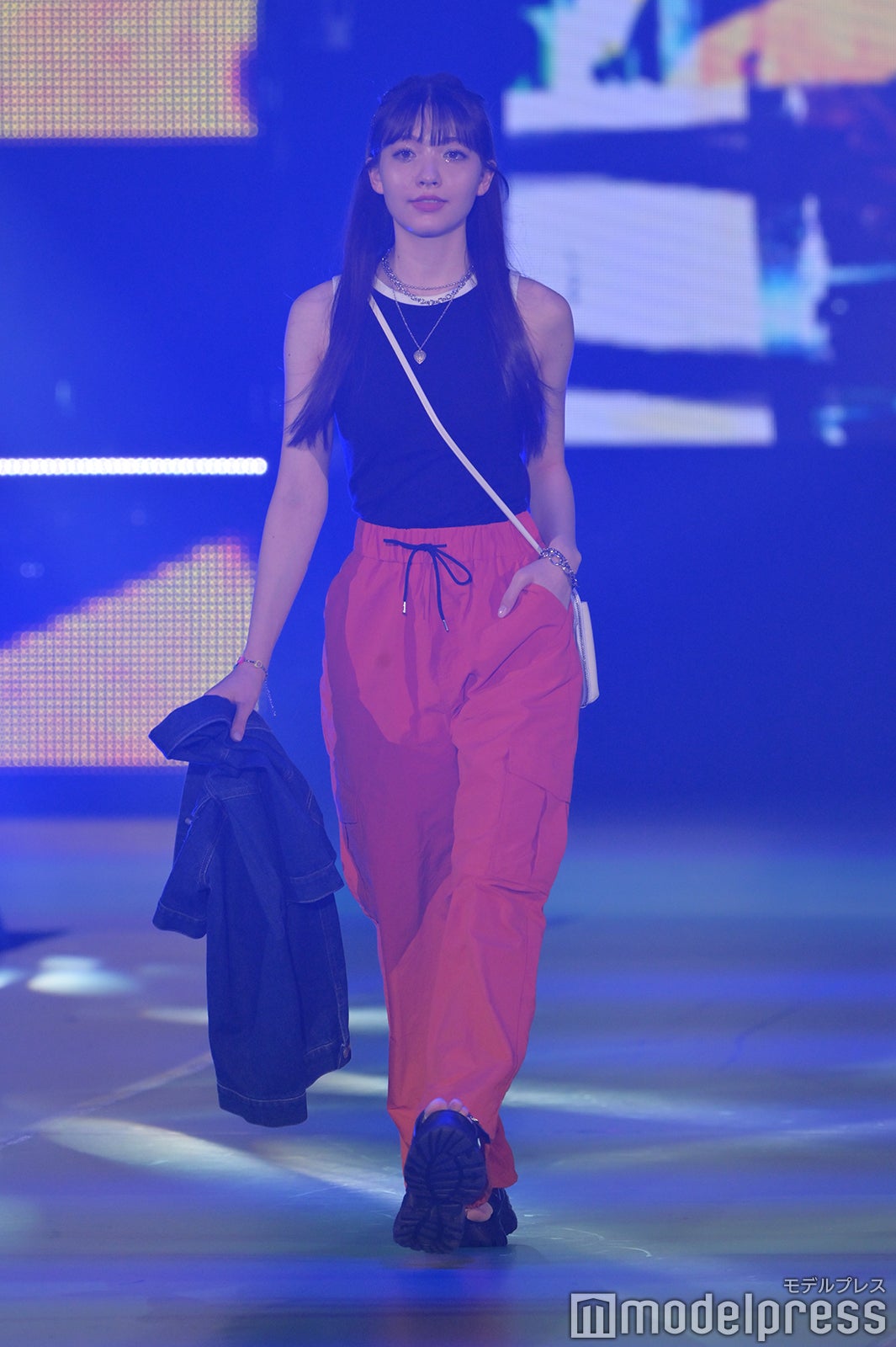 雑賀サクラ（C）モデルプレス