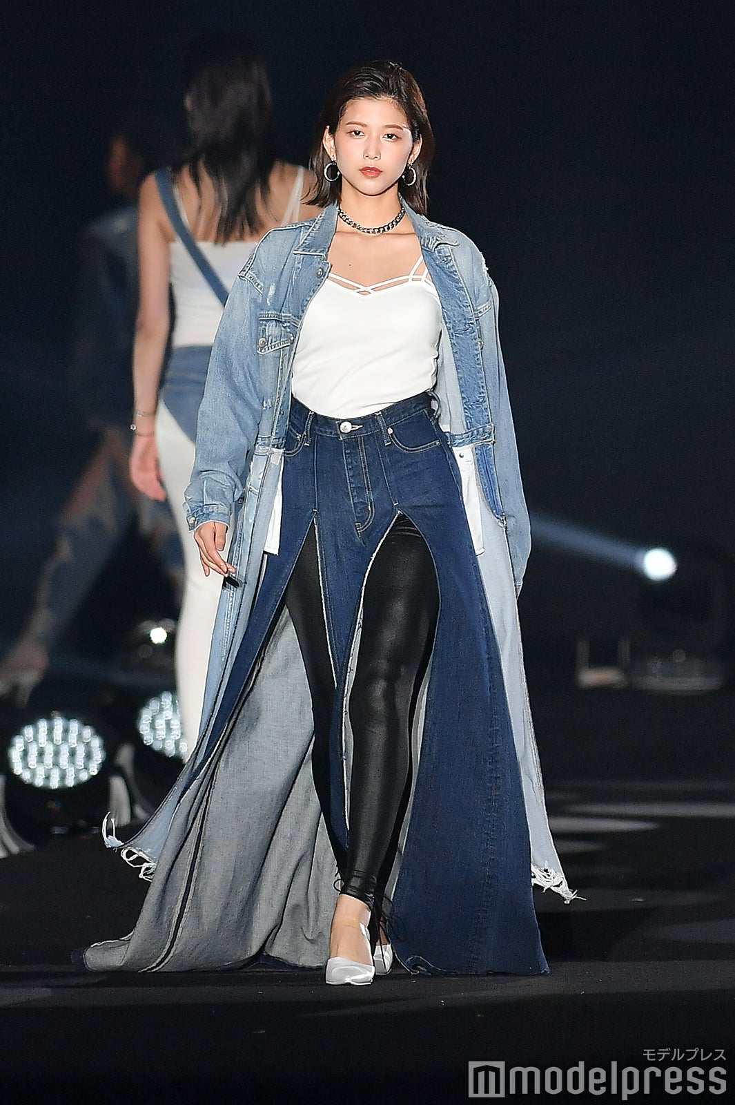 渡邉理佐（C）モデルプレス